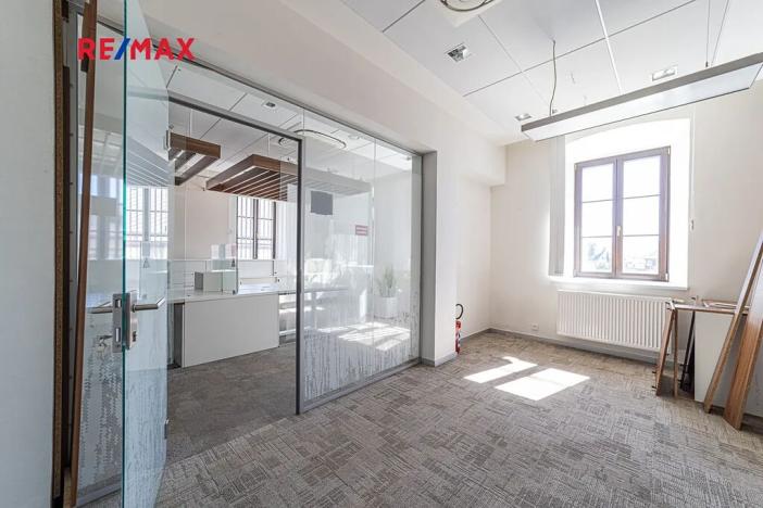 Prodej komerční nemovitosti, Králíky, 5. května, 519 m2