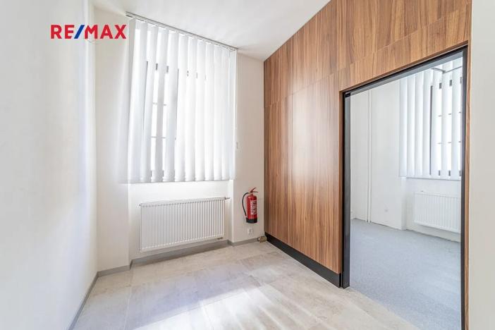 Prodej komerční nemovitosti, Králíky, 5. května, 519 m2