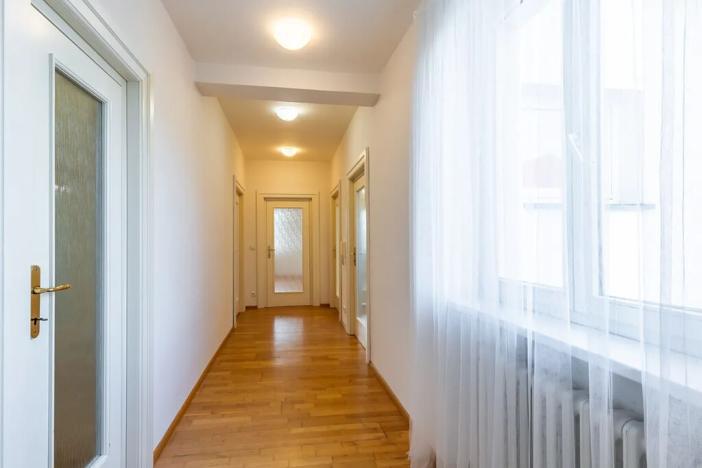 Prodej vily, Praha - Modřany, Rozvodova, 326 m2