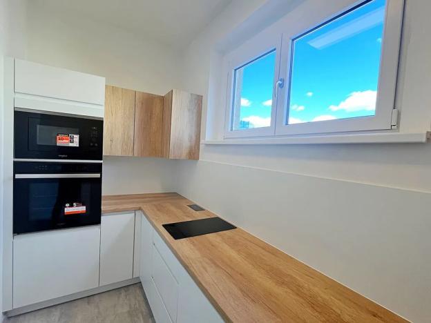 Pronájem bytu 2+1, Praha - Vokovice, Na dlouhém lánu, 139 m2