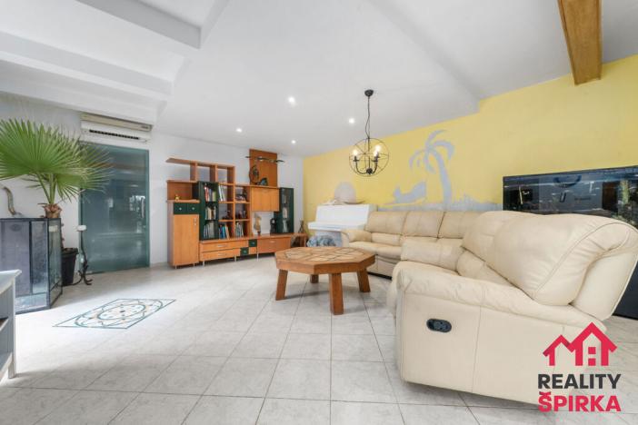 Prodej rodinného domu, Moravany, Zelená, 275 m2