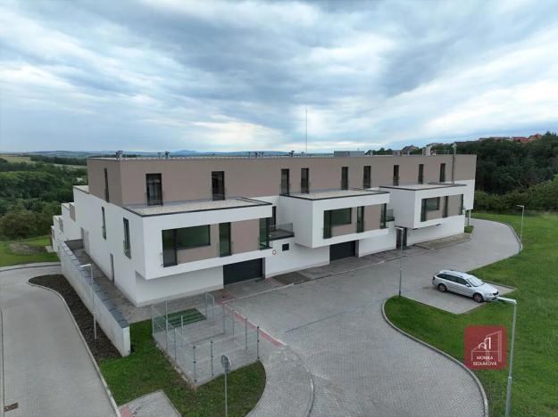Pronájem bytu 2+kk, Mokrá-Horákov, 55 m2