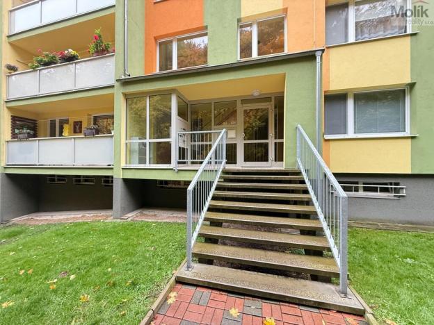 Prodej bytu 2+kk, Dubí, Koněvova, 40 m2