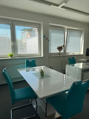 Pronájem kanceláře, Zlín, Hlavničkovo nábřeží, 29 m2
