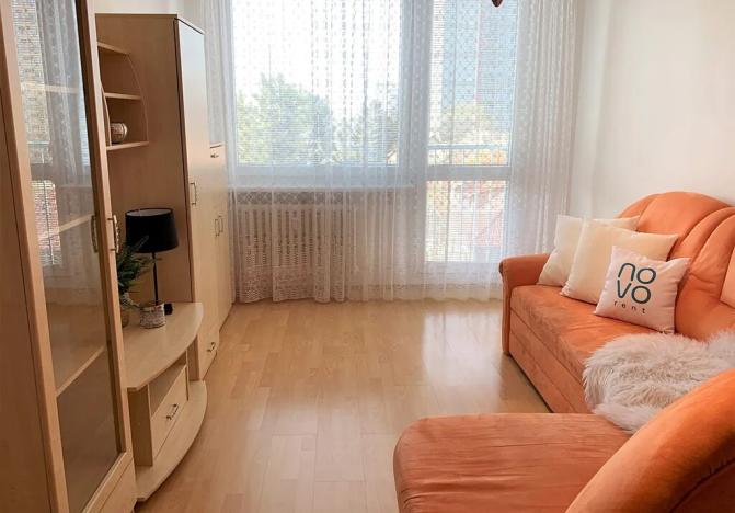 Pronájem bytu 2+kk, Praha - Kobylisy, Taussigova, 47 m2
