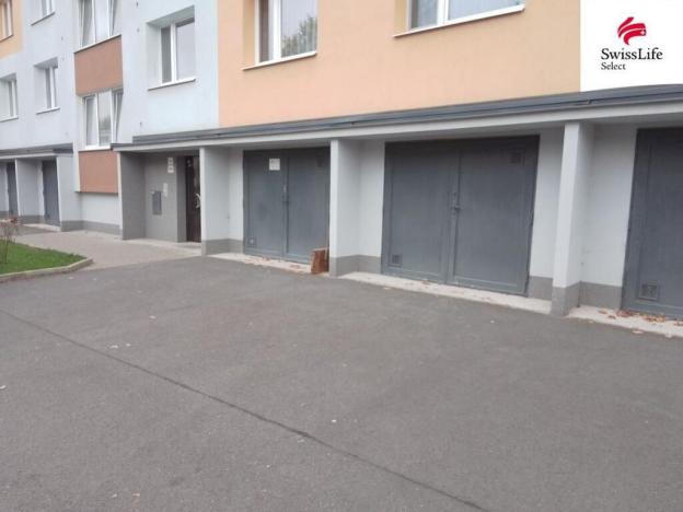 Pronájem garáže, Jihlava, Březinova, 21 m2