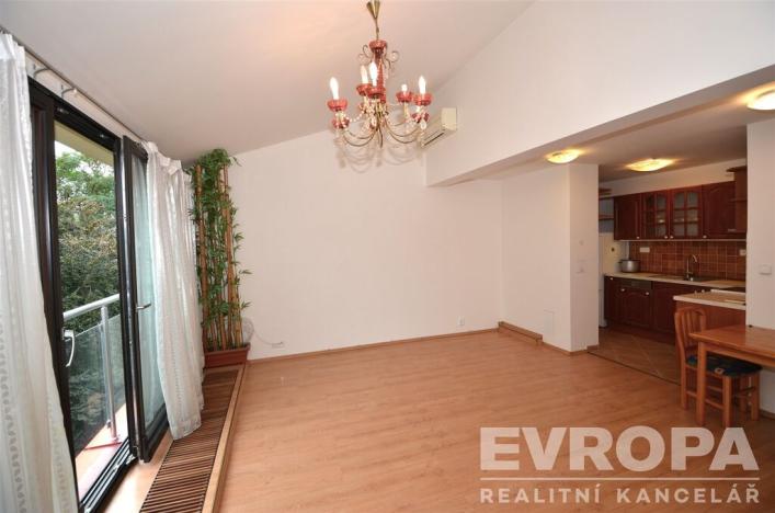 Pronájem bytu 2+kk, Praha - Hodkovičky, Klánova, 60 m2