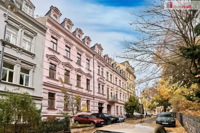 Prodej bytu 2+kk, Karlovy Vary, Svahová, 94 m2