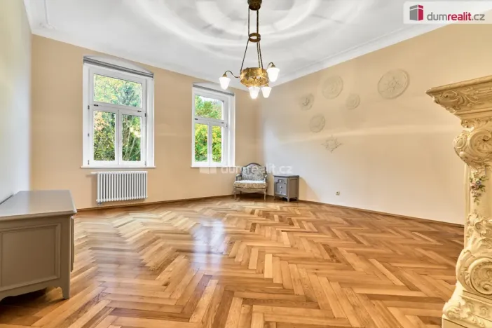Prodej bytu 2+kk, Karlovy Vary, Svahová, 94 m2