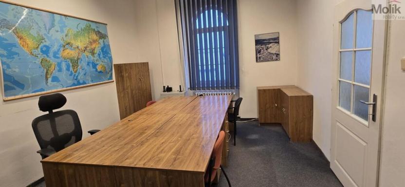 Pronájem obchodního prostoru, Bílina - Chudeřice, Náměstí, 440 m2