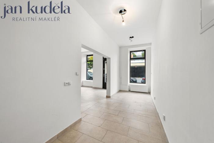 Pronájem obchodního prostoru, Brno, Hrnčířská, 46 m2