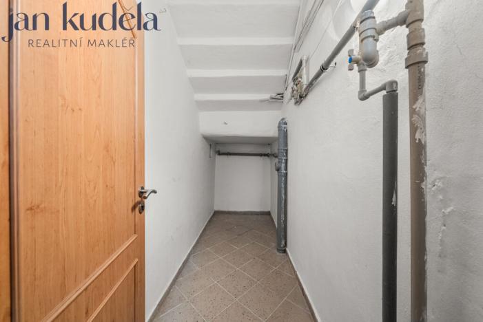 Pronájem obchodního prostoru, Brno, Hrnčířská, 46 m2