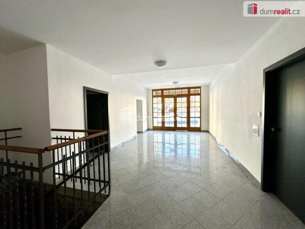 Prodej bytu 2+kk, Horní Blatná, náměstí Sv. Vavřince, 56 m2