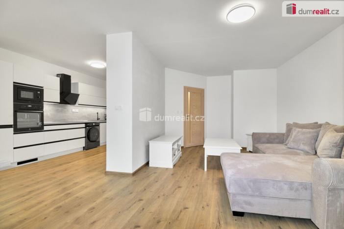 Prodej bytu 3+kk, Karlovy Vary, nábřeží Jana Palacha, 90 m2