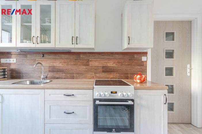 Prodej bytu 1+1, Meziboří, Okružní, 43 m2