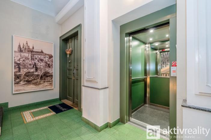 Pronájem bytu 4+1, Praha - Vinohrady, Polská, 134 m2