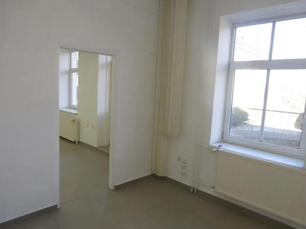 Pronájem kanceláře, Třebíč, Bráfova tř., 56 m2