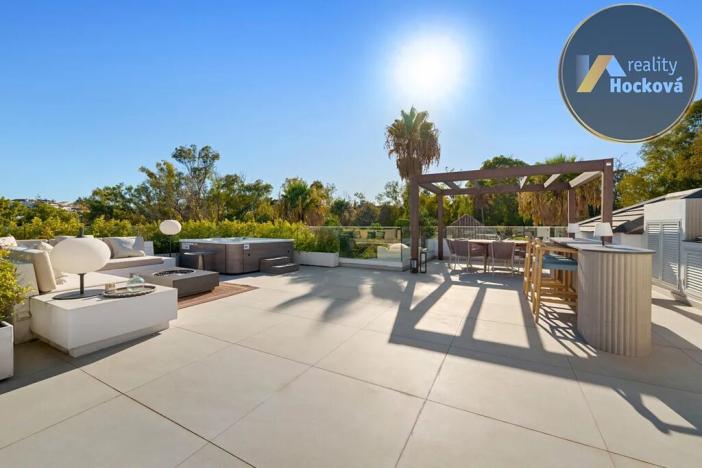 Prodej vily, Marbella, Španělsko, 611 m2