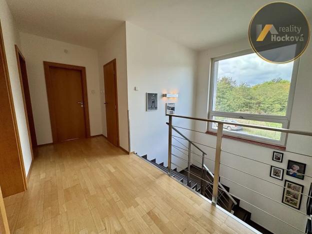 Pronájem rodinného domu, Praha - Lipence, Ke štěrkovně, 333 m2