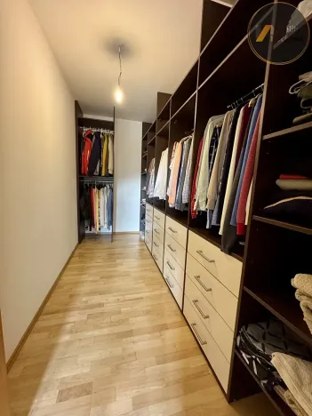 Pronájem rodinného domu, Praha - Lipence, Ke štěrkovně, 333 m2