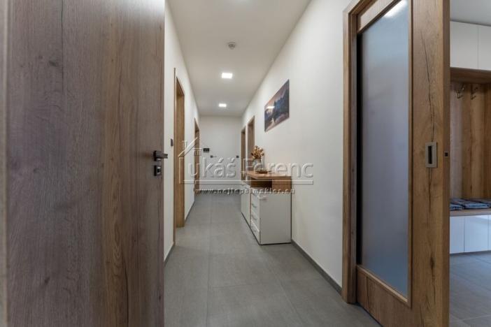 Prodej rodinného domu, Praha - Sobín, Valtická, 221 m2