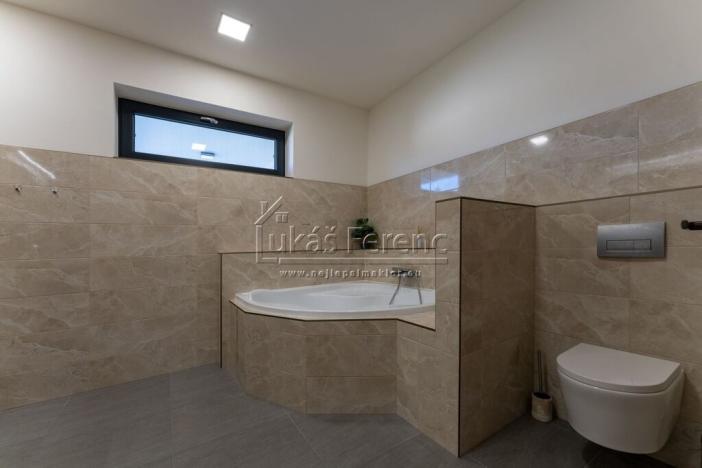 Prodej rodinného domu, Praha - Sobín, Valtická, 221 m2