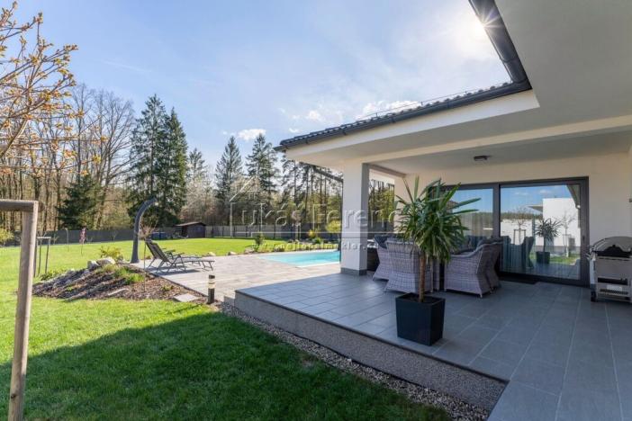 Prodej rodinného domu, Praha - Sobín, Valtická, 221 m2
