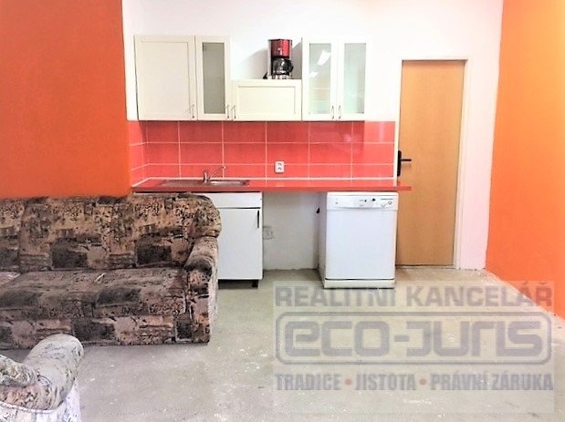 Pronájem skladu, Červený Újezd, 100 m2