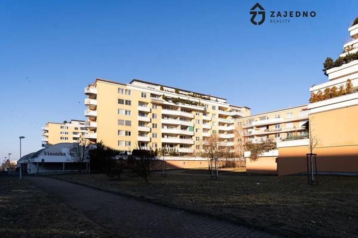 Pronájem bytu 2+kk, Brno, Majdalenky, 65 m2