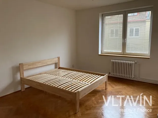 Pronájem bytu 2+1, Praha - Liboc, Braškovská, 61 m2