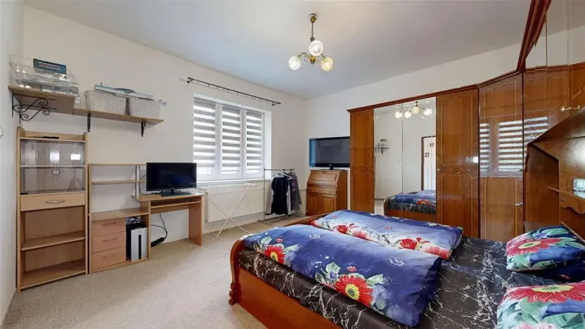 Prodej rodinného domu, Dobkovice, 250 m2