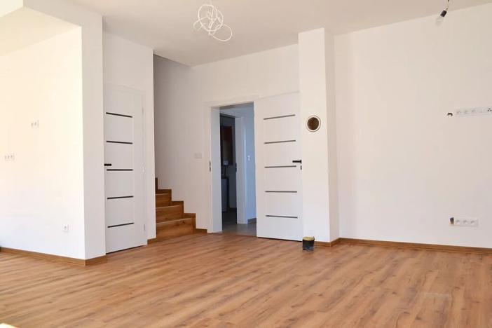 Pronájem rodinného domu, Jenišov, Slunná, 117 m2