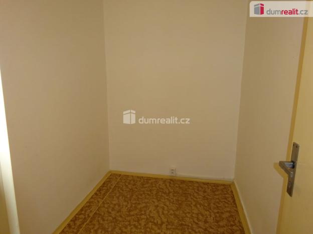 Pronájem bytu 1+kk, Praha - Hlubočepy, Voskovcova, 31 m2