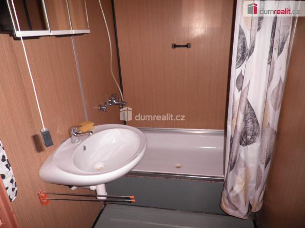 Pronájem bytu 1+kk, Praha - Hlubočepy, Voskovcova, 31 m2