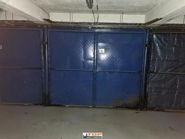 Pronájem garáže, Chomutov, Bezručova, 16 m2