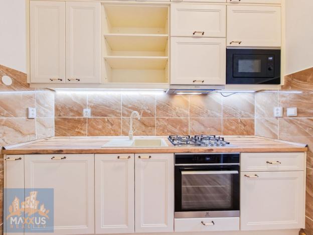 Pronájem bytu 1+1, Praha - Smíchov, Svornosti, 47 m2