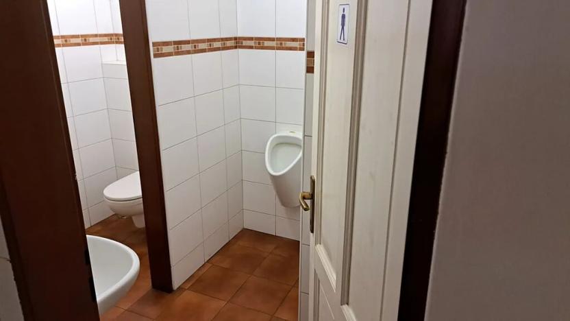 Pronájem obchodního prostoru, Praha - Nové Město, Bolzanova, 100 m2