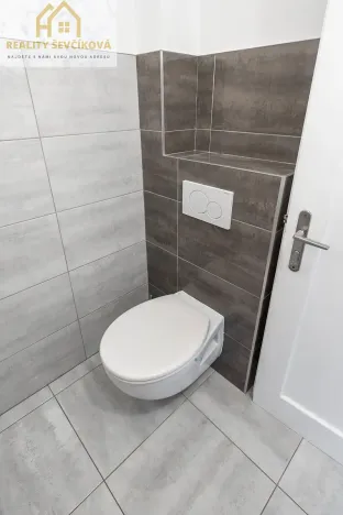 Prodej rodinného domu, Nechanice, 180 m2