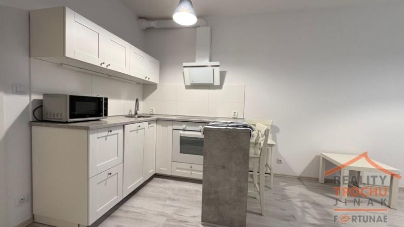 Pronájem bytu 1+kk, Hradec Králové, Jana Masaryka, 31 m2