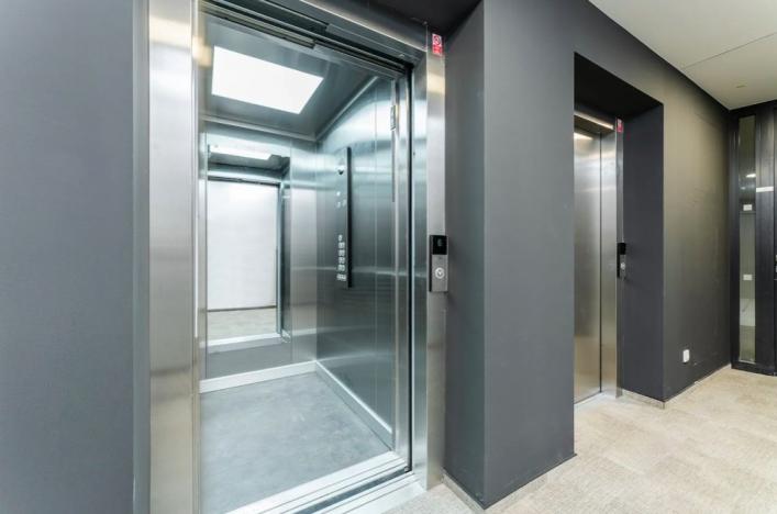 Prodej bytu 1+kk, Praha - Smíchov, Plzeňská, 26 m2