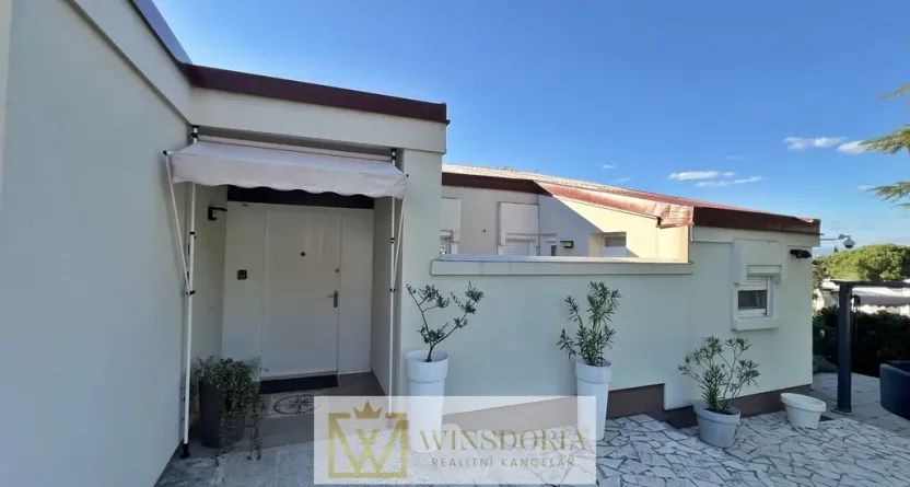 Prodej rodinného domu, Njivice,Chorvatsko, 275 m2