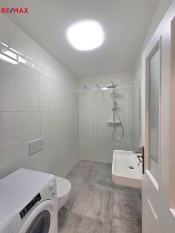 Pronájem bytu 2+kk, Všenory, Ke Hřbitovu, 102 m2