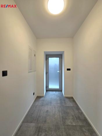 Pronájem bytu 2+kk, Všenory, Ke Hřbitovu, 78 m2