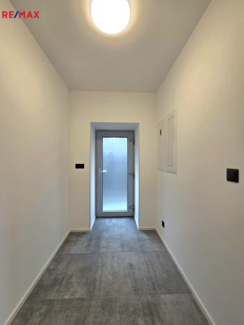 Pronájem bytu 2+kk, Všenory, Ke Hřbitovu, 51 m2