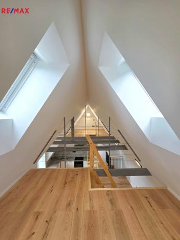 Pronájem bytu 2+kk, Všenory, Ke Hřbitovu, 84 m2