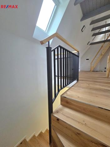 Pronájem bytu 2+kk, Všenory, Ke Hřbitovu, 84 m2