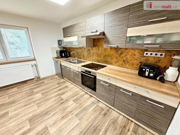 Prodej rodinného domu, Valašská Senice, 171 m2