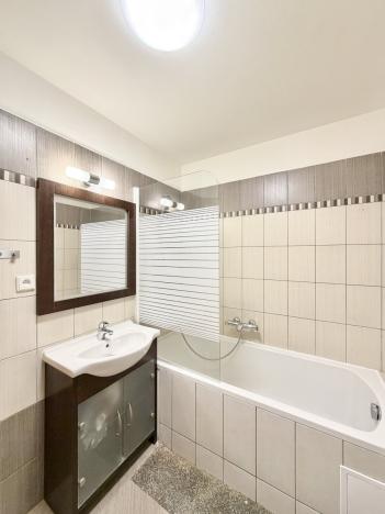 Pronájem bytu 1+1, Liberec - Liberec XXX-Vratislavice nad Nisou, Dlážděná, 40 m2