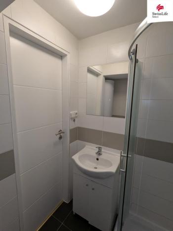 Pronájem bytu 2+kk, Praha - Malešice, Černokostelecká, 35 m2