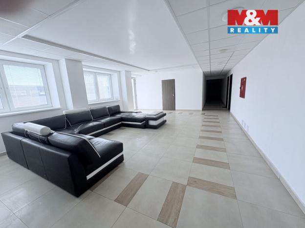 Pronájem bytu 1+kk, Pardubice - Semtín, 28 m2